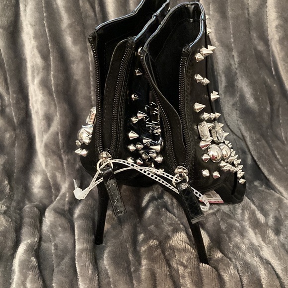 Steve Madden Spiked Booties - Picture 3 of 4